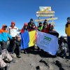 11 băcăuani pe Kilimajaro