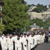 Mare procesiune cu racla cu moaștele Sf. Ioan cel Nou de la Suceava pe străzile orașului de hramul mănăstirii