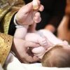 O familie de suceveni cere dezlegare de la IPS Calinic să boteze copilul nașilor lor de cununie