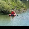 Mobilizare de forțe pentru salvarea a două persoane surprinse de apă pe o insulă din zona barajului râului Argeș