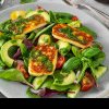 Rețete de salate cu conținut scăzut de carbohidrați perfecte pentru vară. Simple și savuroase