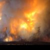 S-a dezlănțuit IADUL în SUA! O persoană a murit, iar mii de oameni au fost evacuați în urma unui incendiu nimicitor - VIDEO