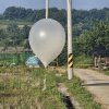 Coreea de Nord a reluat trimiterea de baloane cu gunoi peste graniță. Armata din Sud ia „foarte în serios” incidentul și este în alertă
