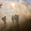 Evacuări şi mii de hectare devastate de incendii de vegetaţie în comitatul Los Angeles