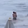 Salvamarul de pe plaja din Soci, unde o tânără s-a înecat, nu a putut s-o salveze din cauză că nu știa să înoate, scrie presa rusă