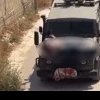 Soldații israelieni au legat un palestinian rănit pe capota jeep-ului, în timpul unui raid în Cisiordania. Imagini şocante