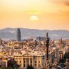Barcelona va interzice închirierea de case turiștilor