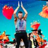 Coldplay lansează un nou album. Fiecare disc vinil va fi fabricat din sticle de plastic