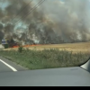 Incendiu uriaș în Prahova, din cauza unui utilaj care a luat foc. Traficul pe DN1 a fost dat peste cap
