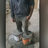 Tortură în stil mafiot la o stână din Bacău. Proprietarul i-a turnat picioarele în beton unui cioban, ca să nu-l denunțe la poliție
