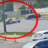 (video) S-a grăbit până l-a ajuns: Momentul în care un automobil se izbește de altul, din spate și se răstoarnă
