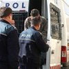 Bărbat de 35 de ani reținut de polițiști, după ce și-a amenințat vecinii din Săliștea cu un topor