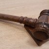 Înalta Curte de Casaţie şi Justiţie a sesizat Curtea Constituţională cu privire la modul în care parlamentarii au modificat Codul Penal