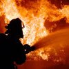 Incendiu puternic în Baia Mare pe strada Fabricii. Trei echipaje de stingere, un echipaj de descarcerare si un echipaj de prim ajutor SMURD au intervenit