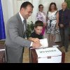 Primarul Emanuel Spătaru susține dezvoltarea comunei Răzvad și a județului Dâmbovița prin votul său. VIDEO