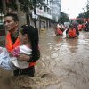 Inundaţii în sudul Chinei, în timp ce în rest temperaturile sunt foarte ridicate