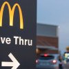 McDonald's renunţă la inteligența artificială: prea multe comenzi greșite, de la şunca pe înghețată la produse nesolicitate