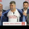 VIDEO Ciolacu a apărut la conferința PSD într-un tricou cu mesaj ironic la adresa liberalilor