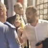 VIDEO Momentul în care candidatul AUR îi sparge nasul, de față cu jandarmii, candidatului USR la Sectorul 3