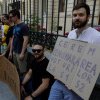VIDEO Protest USR în fața AEP și în Piața Victoriei - Zeci de susținători ai lui Clotilde Armand cer renumărarea voturilor