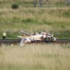 VIDEO Tragedie cumplită: Niciun supraviețuitor după ce un avion ușor s-a prăbușit pe o autostradă