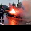 O mașină a luat foc la Urișor