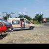 Accident grav, pe DN 68A! 10 persoane rănite, în urma coliziunii dintre un microbuz și un autoturism