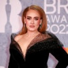 Adele și-a oprit cel mai recent concert pentru a înjura un fan. De la ce a început