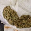 Buzoian prins în flagrant cu droguri