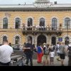 Ce moment! Serenadă din balconul Primăriei Cluj-Napoca/ Nessun Dorma, interpretată de artiștii Operei Cluj a răsunat în centrul orașului VIDEO