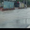 Strada Frunzișului din Cluj s-a inundat din nou: „Aquapark pentru mașini” - FOTO