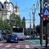 Verdele e pentru „fraieri”, la Cluj. Mai multe mașini suprinse în timp ce trec pe roșu pe o stradă din centrul orașului - VIDEO