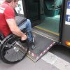 Persoanele cu dizabilități vor avea transport gratuit chiar dacă biletele de călătorie au fost emise în alt județ
