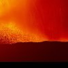 Video&Foto Cum s-a văzut de pe mare erupția vulcanului Etna. Pista aeroportului din Catania și străzile din Sicilia au fost acoperite de cenușă