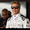 Brad Pitt și-a făcut apariția pe circuitul de la Silverstone, unde filmează pentru pelicula F1. Când se difuzează în cinema