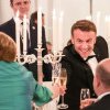 Macron a cheltuit 500 000 de euro pentru o cină cu homar albastru și macaroane cu trandafiri. Sume faraonice irosite de Palatul Elysee