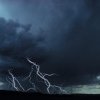 Alertă imediată Cod ROȘU de ploi torențiale, vijelii și grindină în două județe din nordul țării