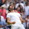 Carlos Alcaraz l-a învins pe Daniil Medvedev și va juca finala Wimbledon
