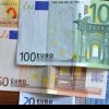 Euro a crescut cu 0,01 bani