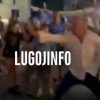 Bărbat lovit cu pumnul și amenințat cu cuțitul la un festival din Lugoj. Imaginile au fost transmise live pe rețelele sociale