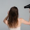 Ce nu este bine să faci dacă ai părul ud