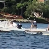 Un adolescent a sărit pe barca scăpată de sub control, după ce instructorul de navigație căzuse peste bord, în SUA | VIDEO