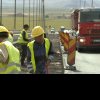 Noi probleme pe podul de la Brăila: După ce a fost închisă prima bandă de circulație, s-a stricat şi banda a doua