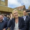 Partidele din Franța încearcă să formeze un front anti-extrema dreaptă înainte de turul al doilea al alegerilor anticipate