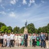 (foto) Socialiștii au depus flori la monumentul lui Ștefan cel Mare: „Să fim mândri de istoria noastră și că suntem urmașii marelui domnitor”