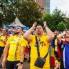 Un suporter român, împuşcat în Germania: Un bătrân a ieşit pe balcon şi a tras asupra coloanei de fani care se întorcea de la meciul cu Slovacia