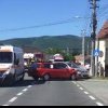 Doi bărbați au ajuns la spital în urma coliziunii dintre două autoturisme petrecută pe strada Valea Sebeșului, din Petrești