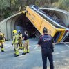 20 de răniţi după ce un autocar s-a răsturnat la intrarea unui tunel din Spania