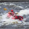 O fetiță de 10 ani și doi bărbați, salvați după ce au rămas blocați pe râul Nera în timp ce făceau rafting