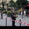 O mașină a intrat pe o terasă din Paris, omorând un om și rănind alți șase. Șoferul a fugit